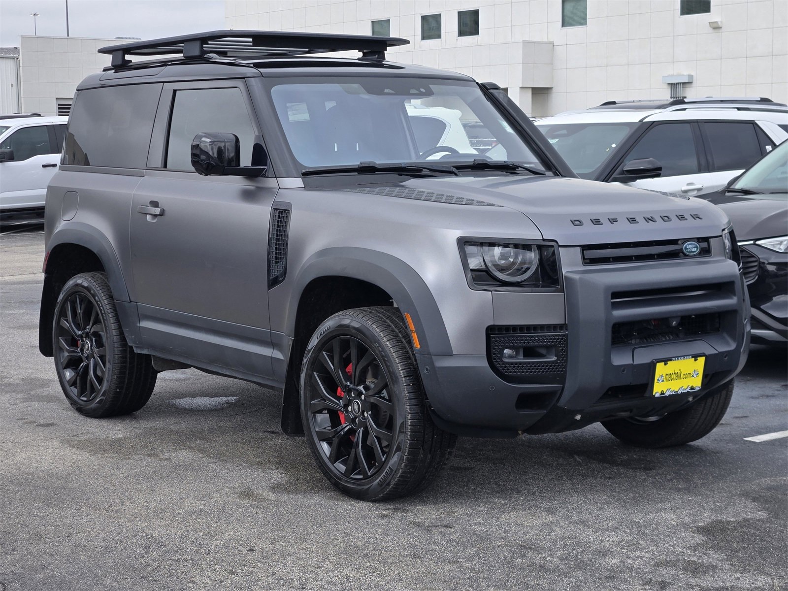 Used 2021 Land Rover Defender 90 First Edition image 3