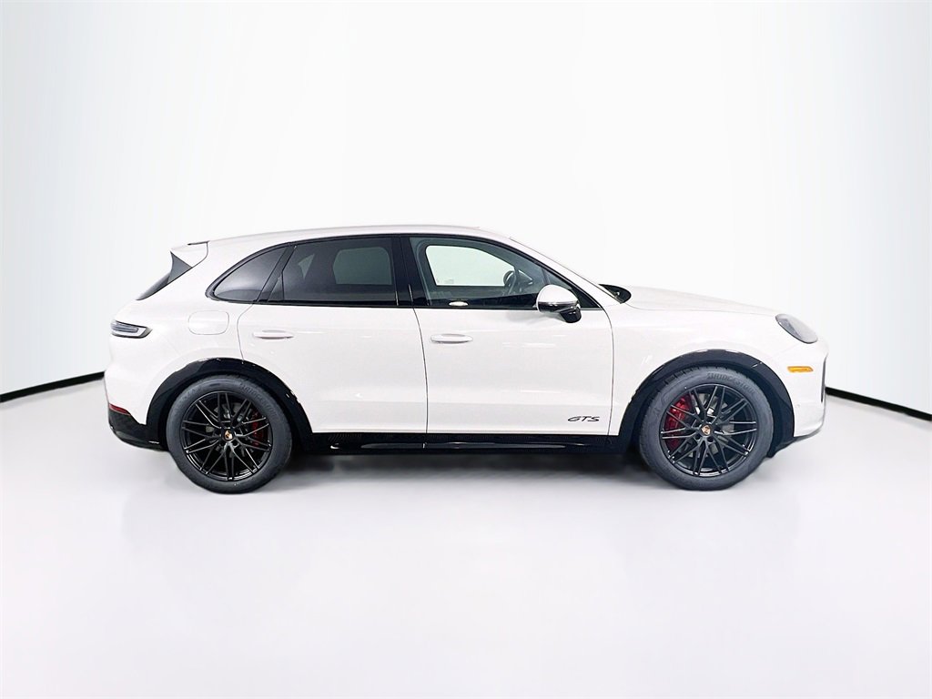 New 2026 Porsche Cayenne GTS image 8