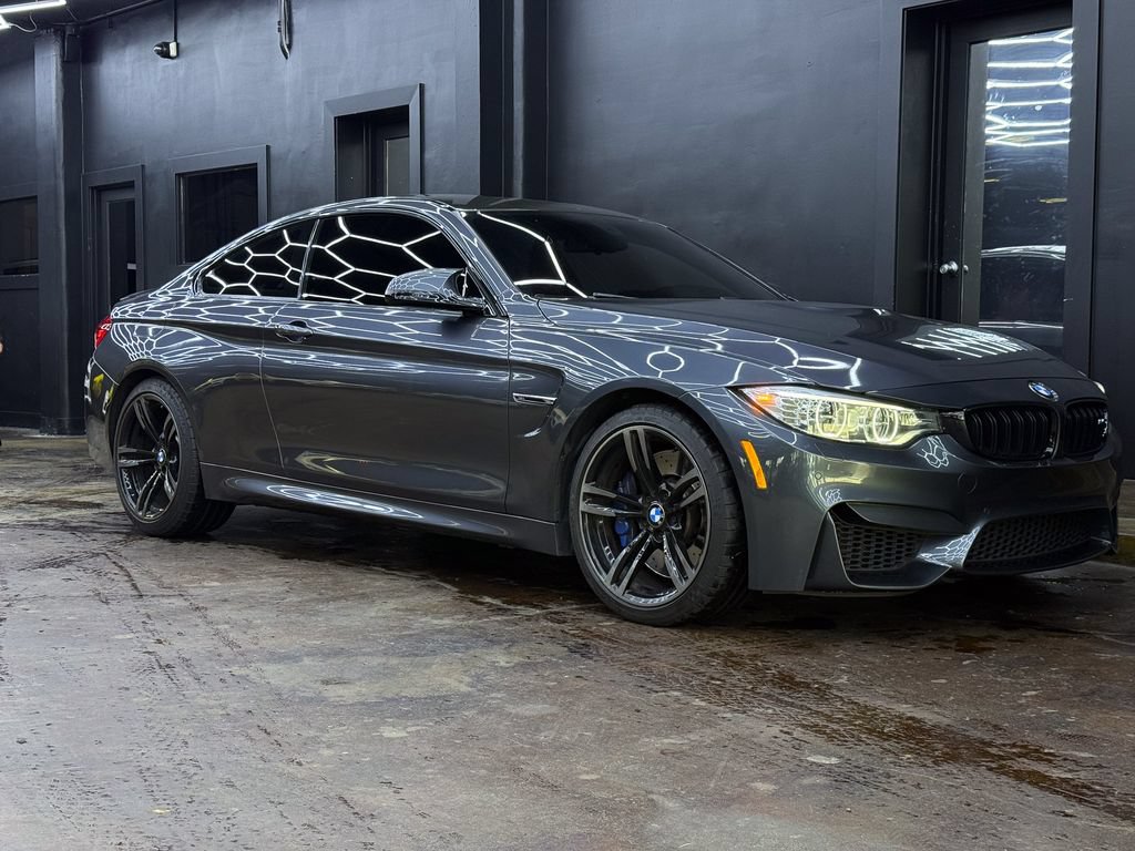 Used 2015 BMW M4 Coupe w/ Executive Package RWD image 11
