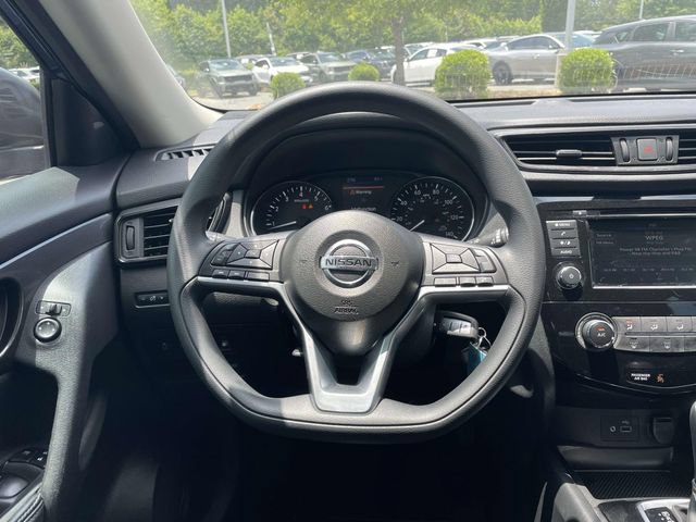 Used 2020 Nissan Rogue S FWD image 12