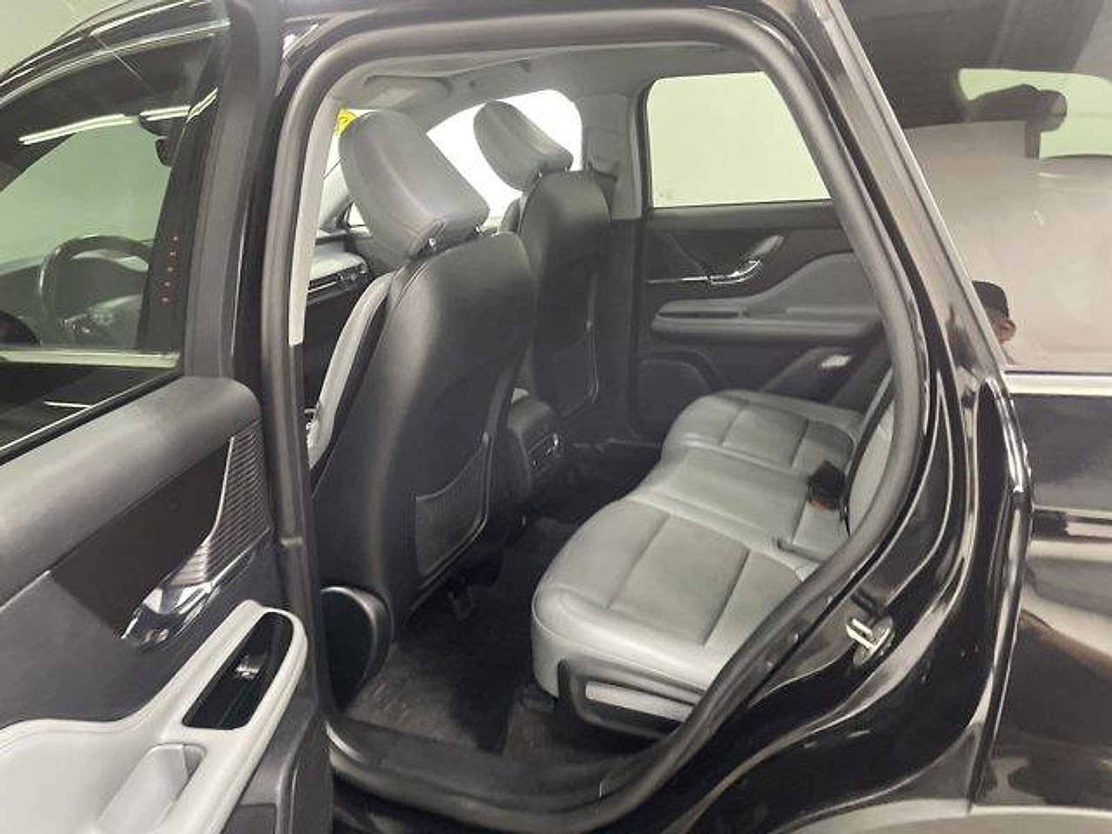 Used 2022 Lincoln Corsair Reserve w/ Elements Package AWD/4WD image 10
