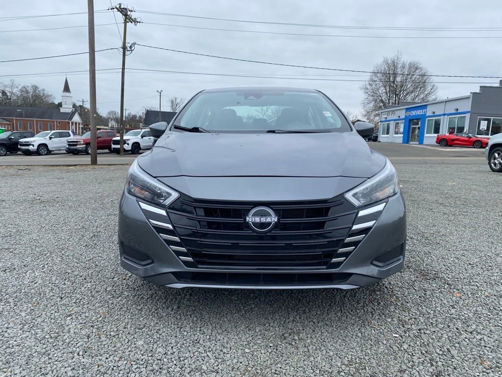 Used 2025 Nissan Versa SV image 8