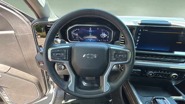 Used 2026 Chevrolet Silverado 1500 LT Trail Boss w/ Convenience Package II AWD/4WD image 12