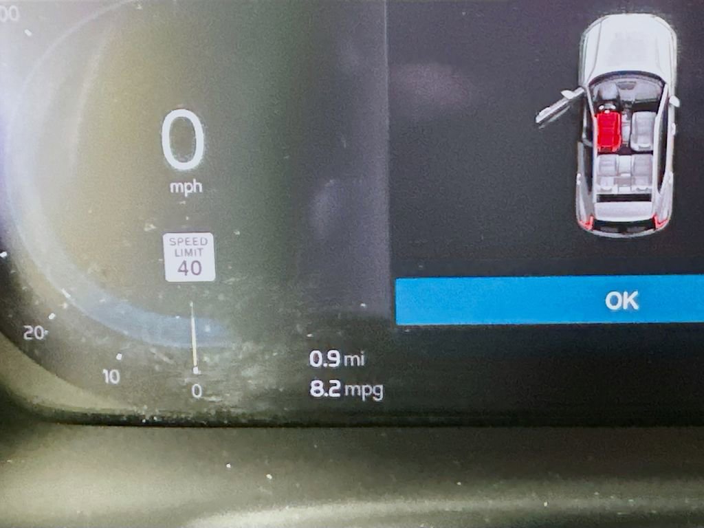 Used 2023 Volvo XC40 B5 Ultimate w/ Protection Package Premier image 17