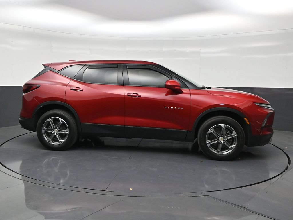 Used 2024 Chevrolet Blazer LT FWD image 6