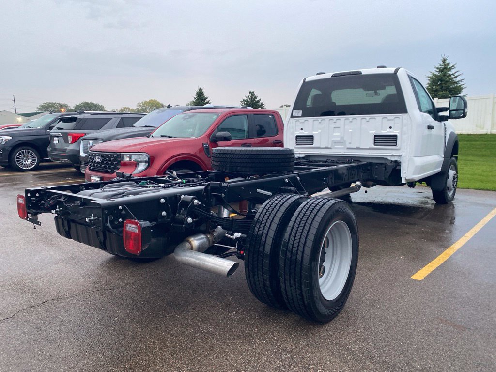 New 2027 Ford F450 XLT w/ XLT Value Package AWD/4WD image 9