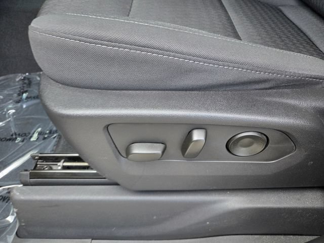 Used 2023 Chevrolet Silverado 1500 Custom RWD image 5