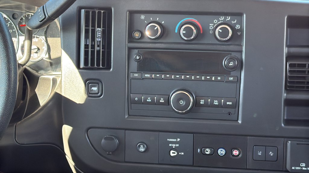 Used 2019 Chevrolet Express 3500 LT w/ LT Preferred Equipment Group RWD image 13