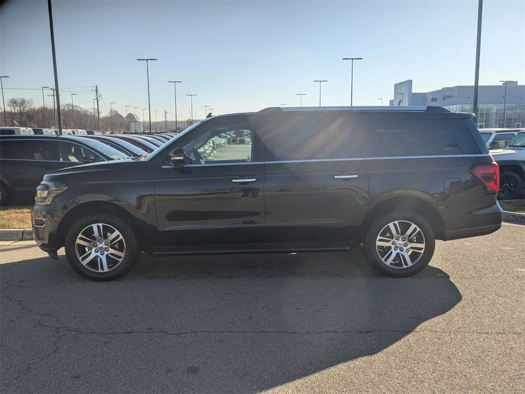 Used 2024 Ford Expedition Max Limited image 2