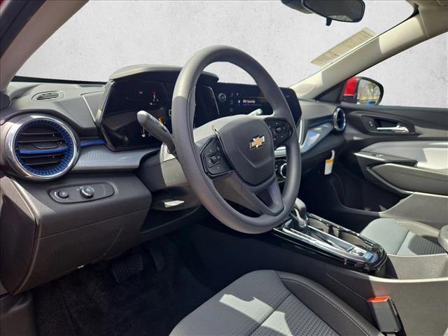 New 2026 Chevrolet Trax LT image 2