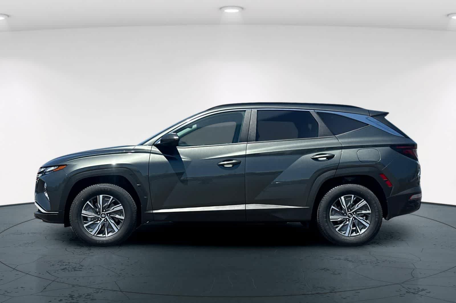 Used 2024 Hyundai Tucson Blue AWD/4WD image 9