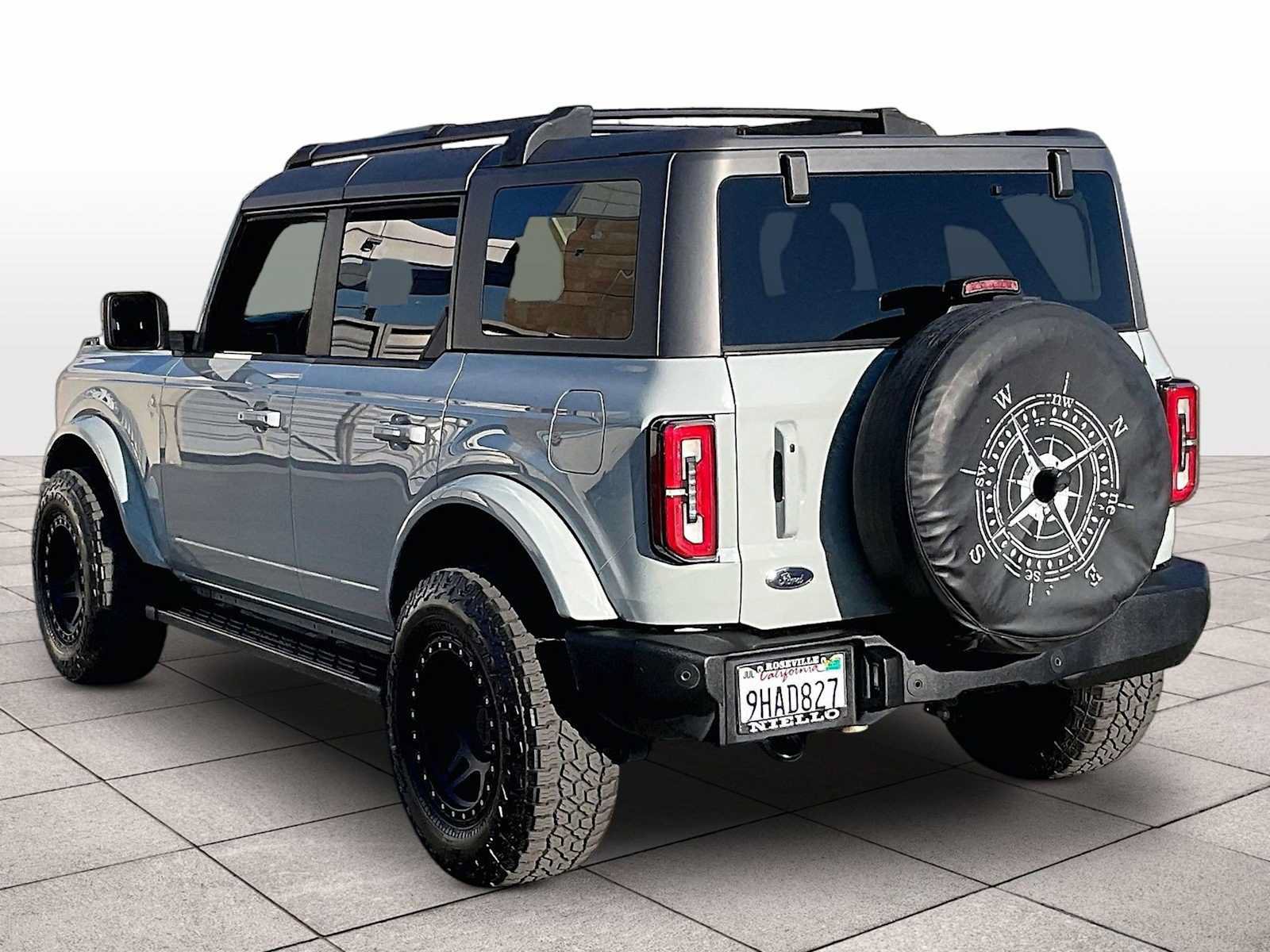 Used 2023 Ford Bronco Outer Banks AWD/4WD image 13