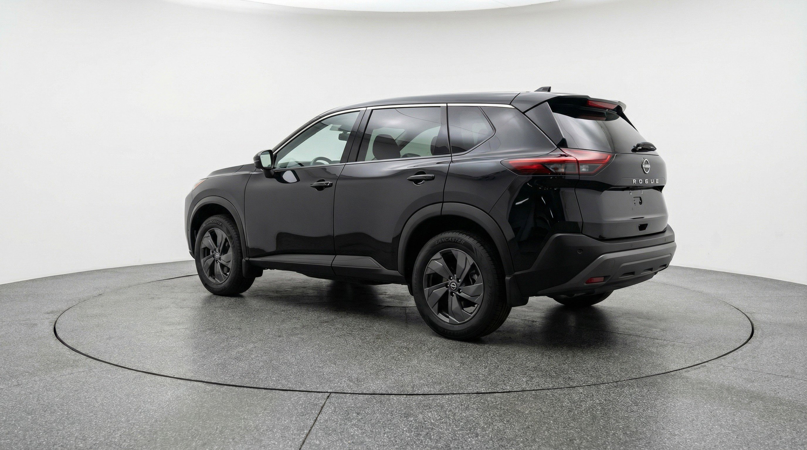 Used 2025 Nissan Rogue SV image 6
