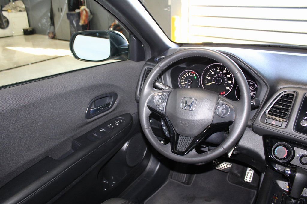 Used 2021 Honda HR-V Sport image 22