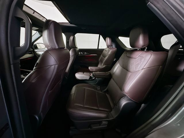 Used 2025 Ford Explorer Platinum w/ LUX Leather Package image 24
