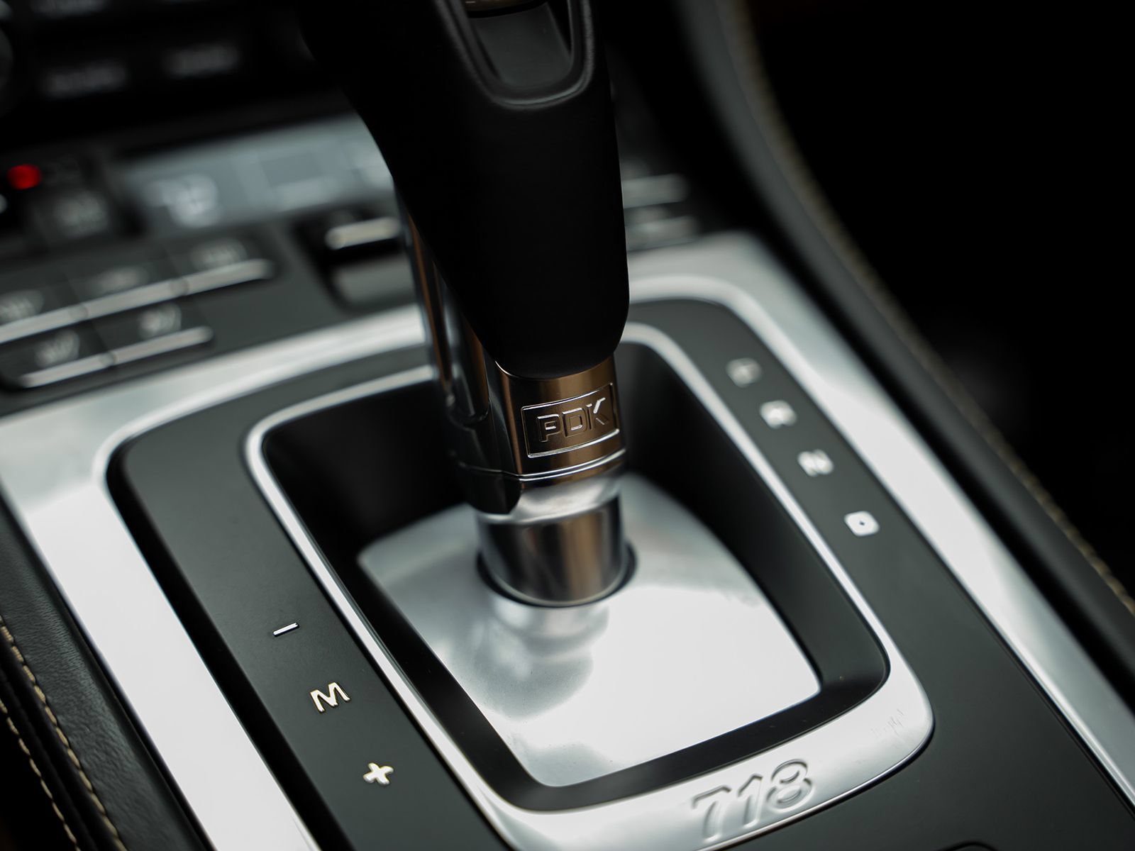Used 2022 Porsche 718 Boxster RWD image 48