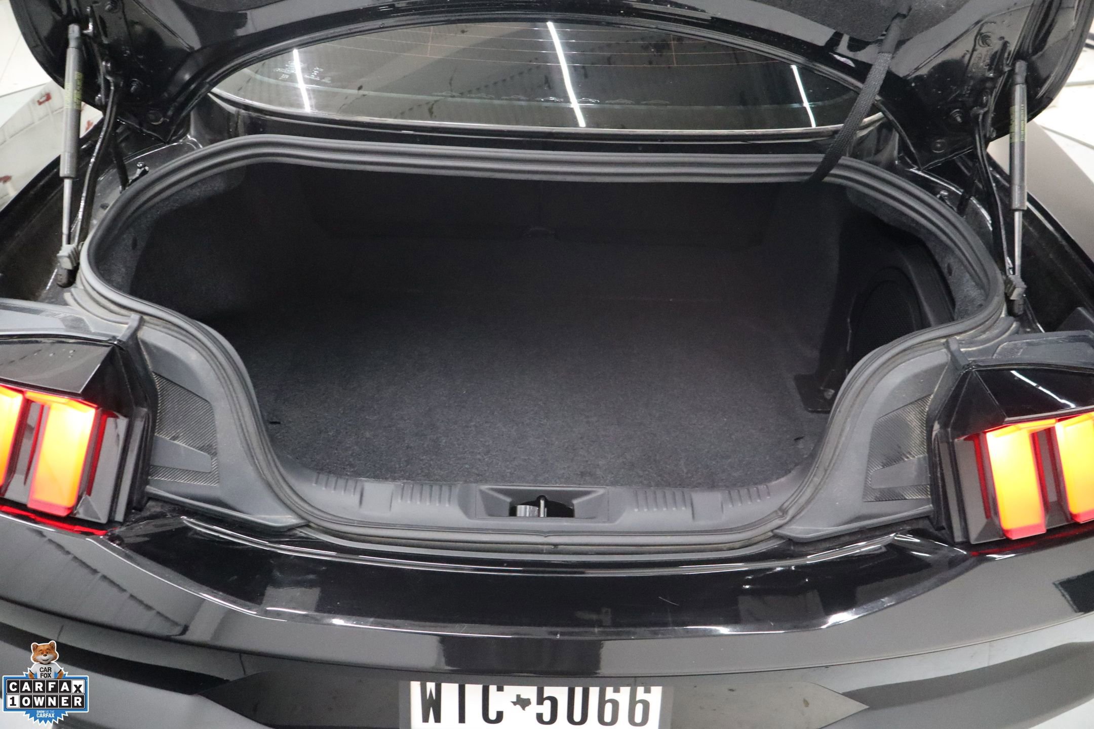 Used 2024 Ford Mustang Coupe w/ 2.3L High Performance Package image 26