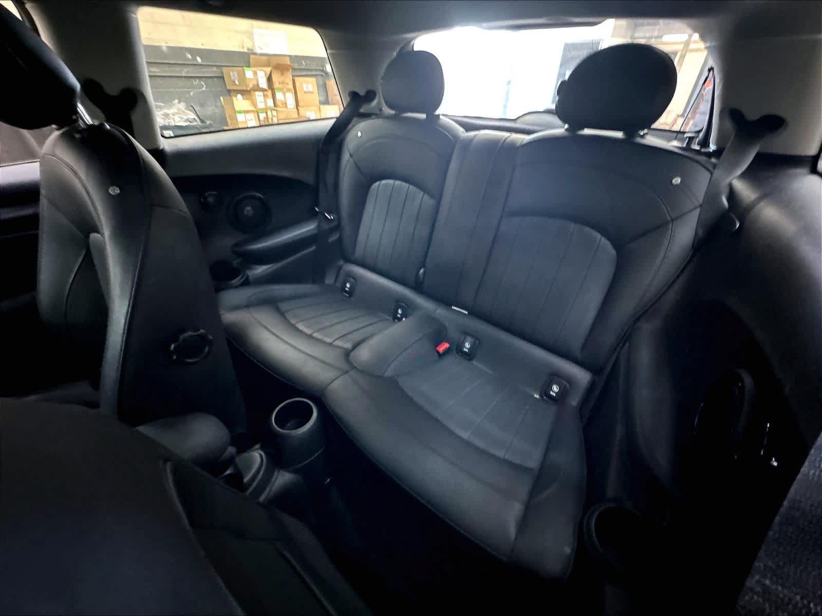 Used 2024 MINI Cooper SE FWD image 28