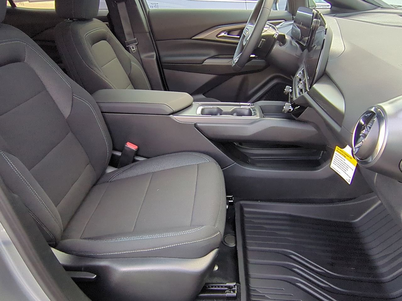 New 2026 Chevrolet Equinox EV LT FWD image 27