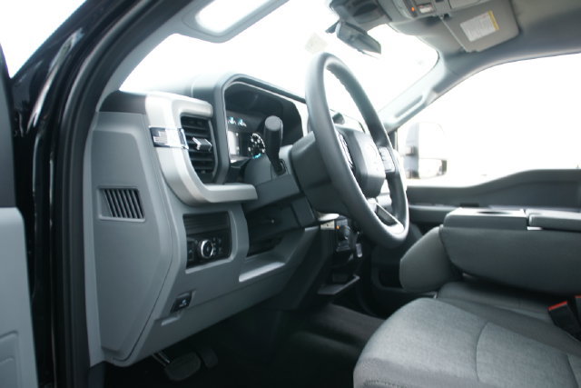 New 2026 Ford F350 XL w/ STX Appearance Package AWD/4WD image 16