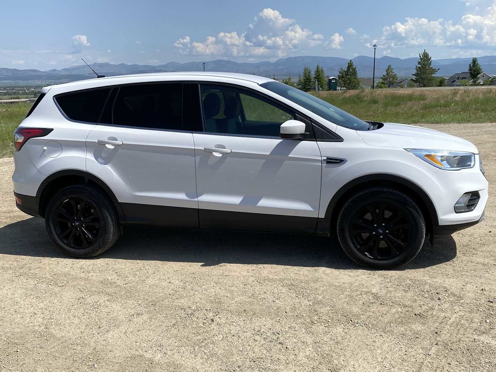 Used 2017 Ford Escape SE image 22
