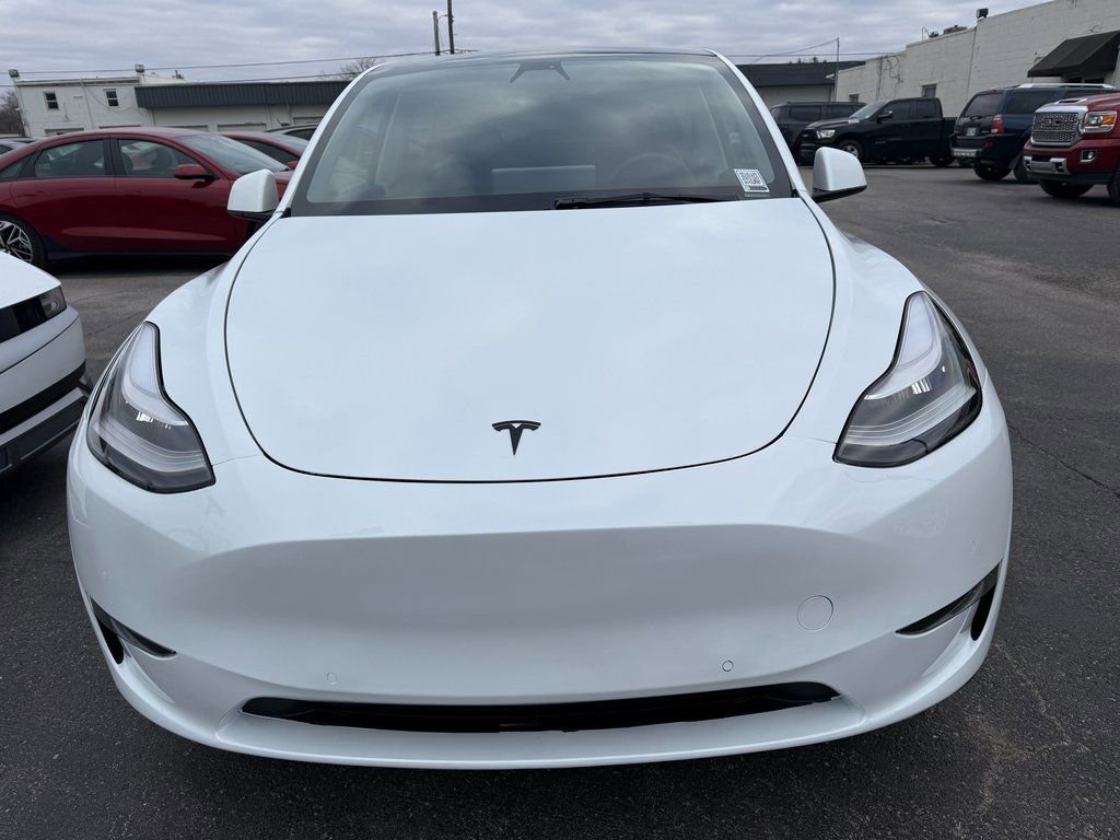 Used 2021 Tesla Model Y Long Range AWD/4WD image 3