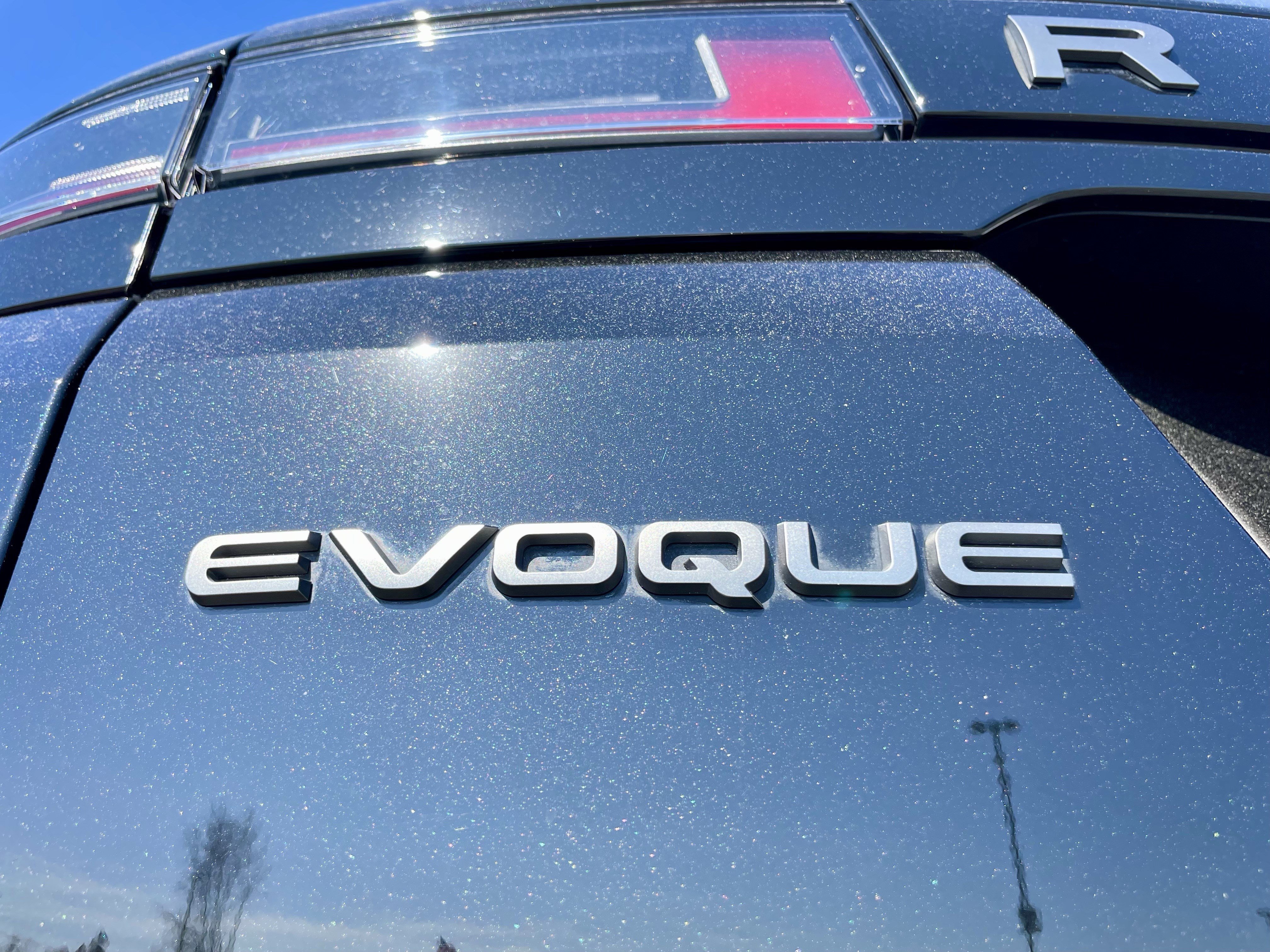 Certified 2024 Land Rover Range Rover Evoque S image 33