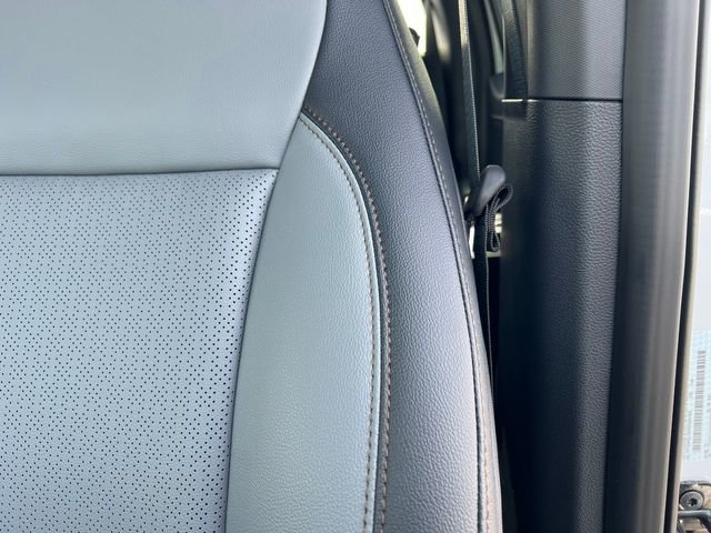 New 2025 Ford F150 Lightning Lariat image 19