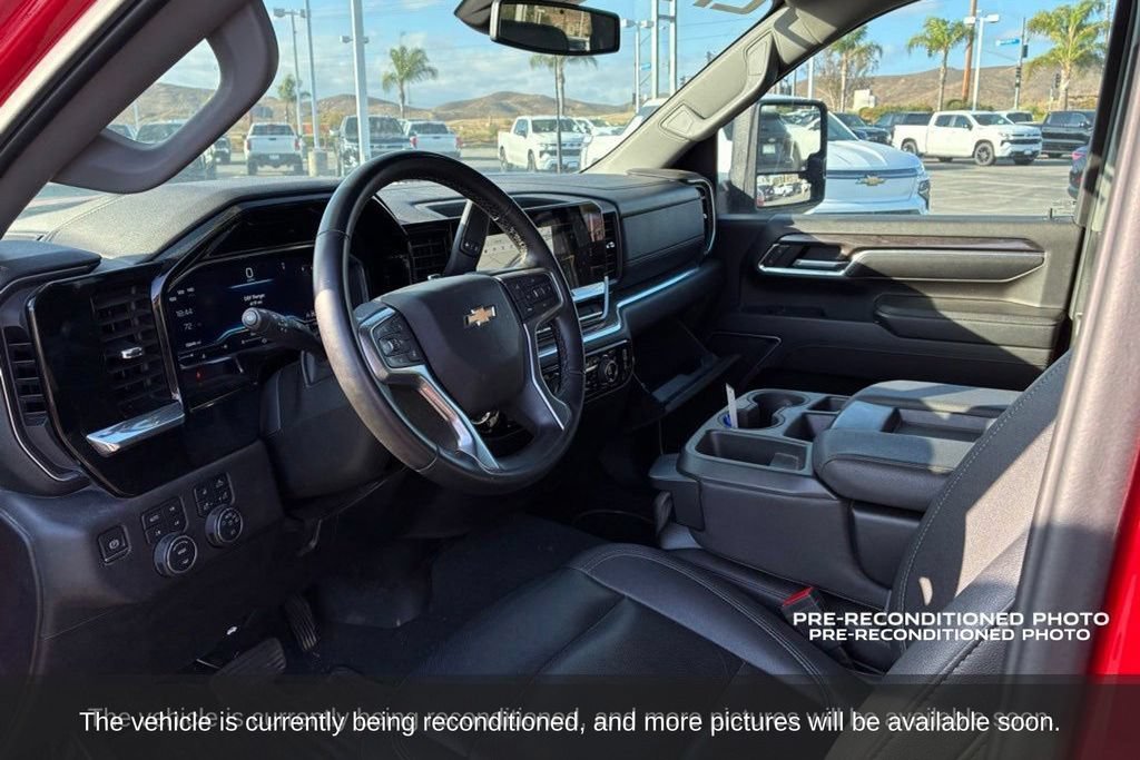Used 2024 Chevrolet Silverado 3500 LTZ AWD/4WD image 11