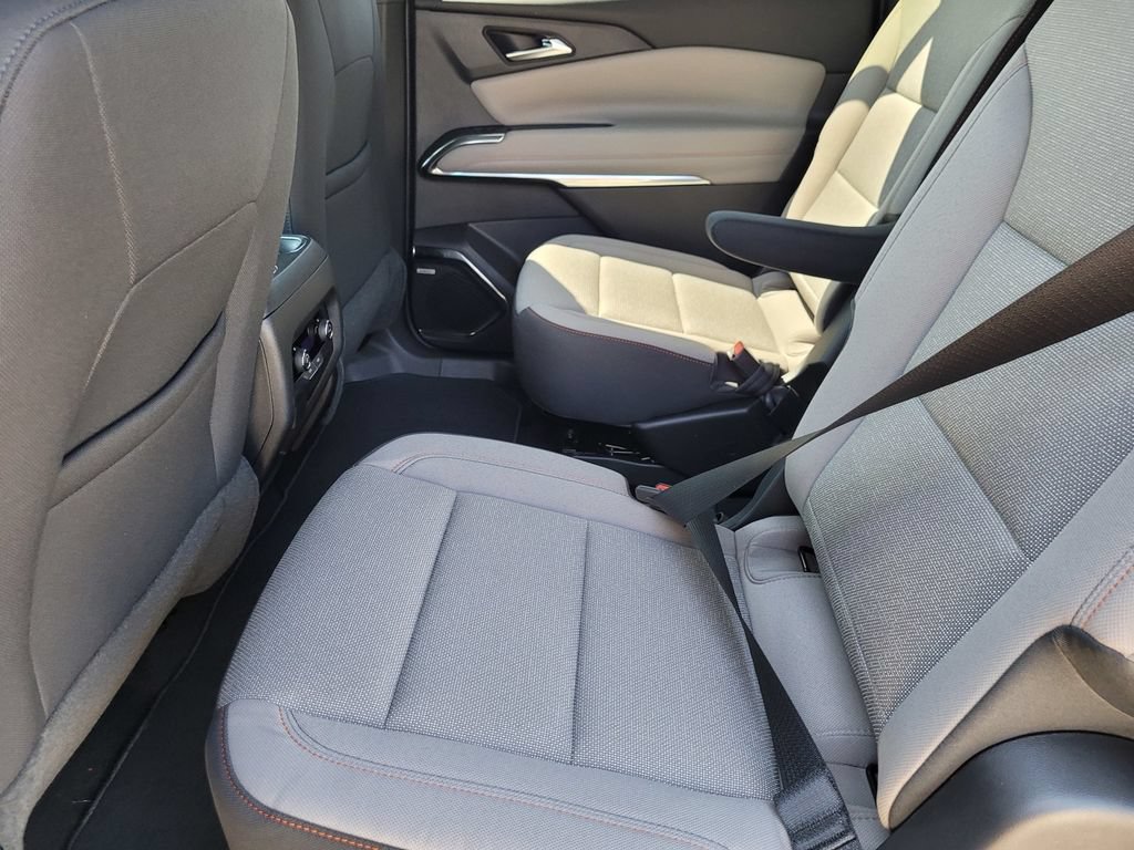 New 2026 Chevrolet Traverse LT w/ Enhanced Driving Package FWD image 9