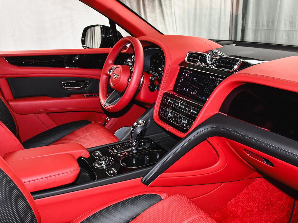 Used 2023 Bentley Bentayga AWD/4WD image 88