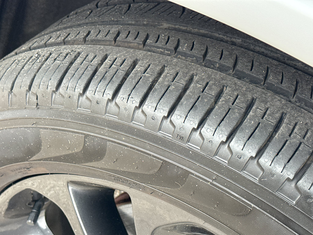 Used 2024 Dodge Durango GT image 11