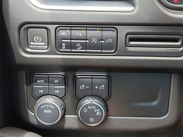 Used 2022 Chevrolet Tahoe Z71 image 21