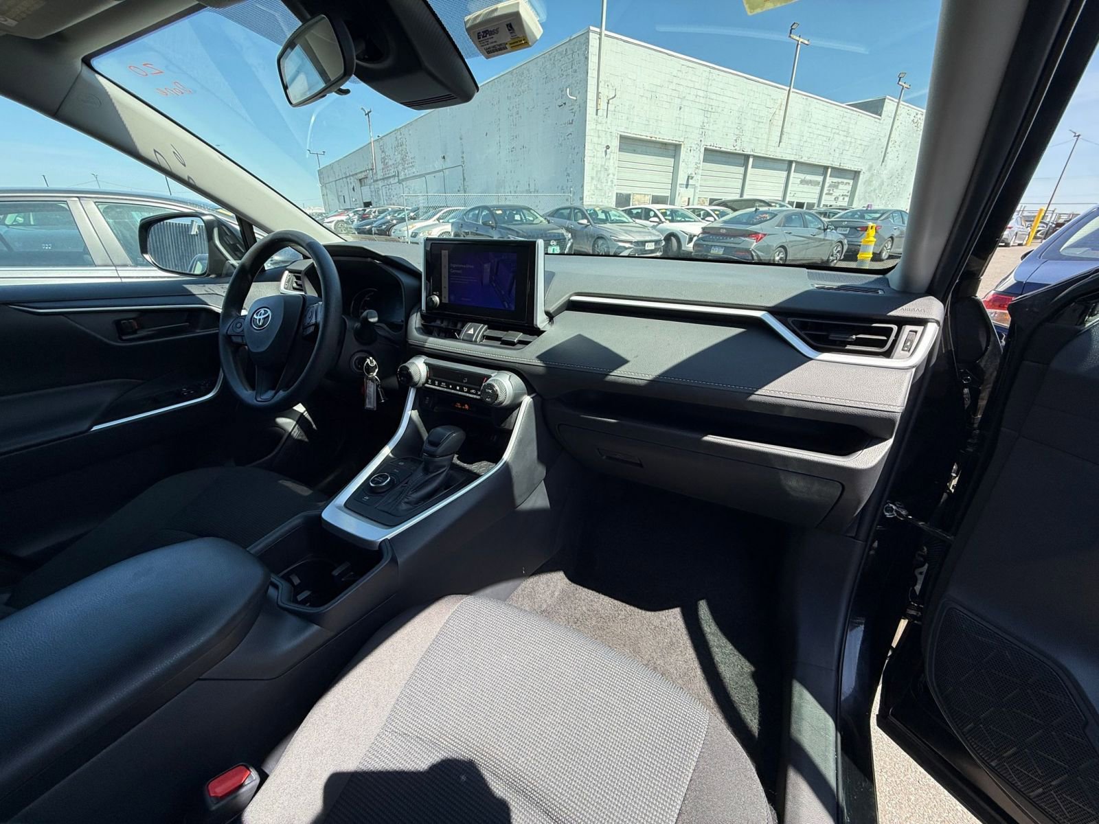 Used 2025 Toyota RAV4 LE image 32