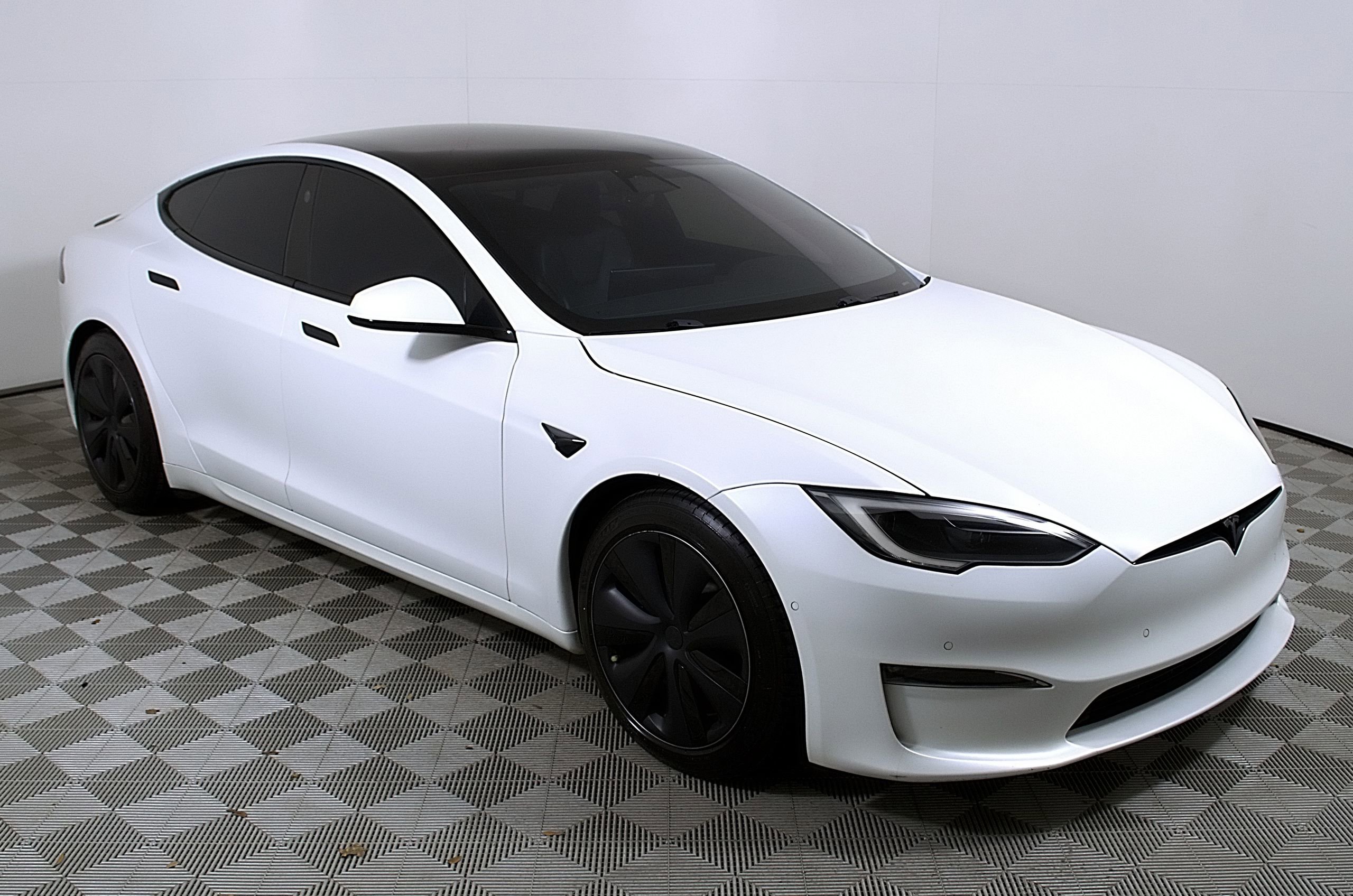 Used 2023 Tesla Model S image 6