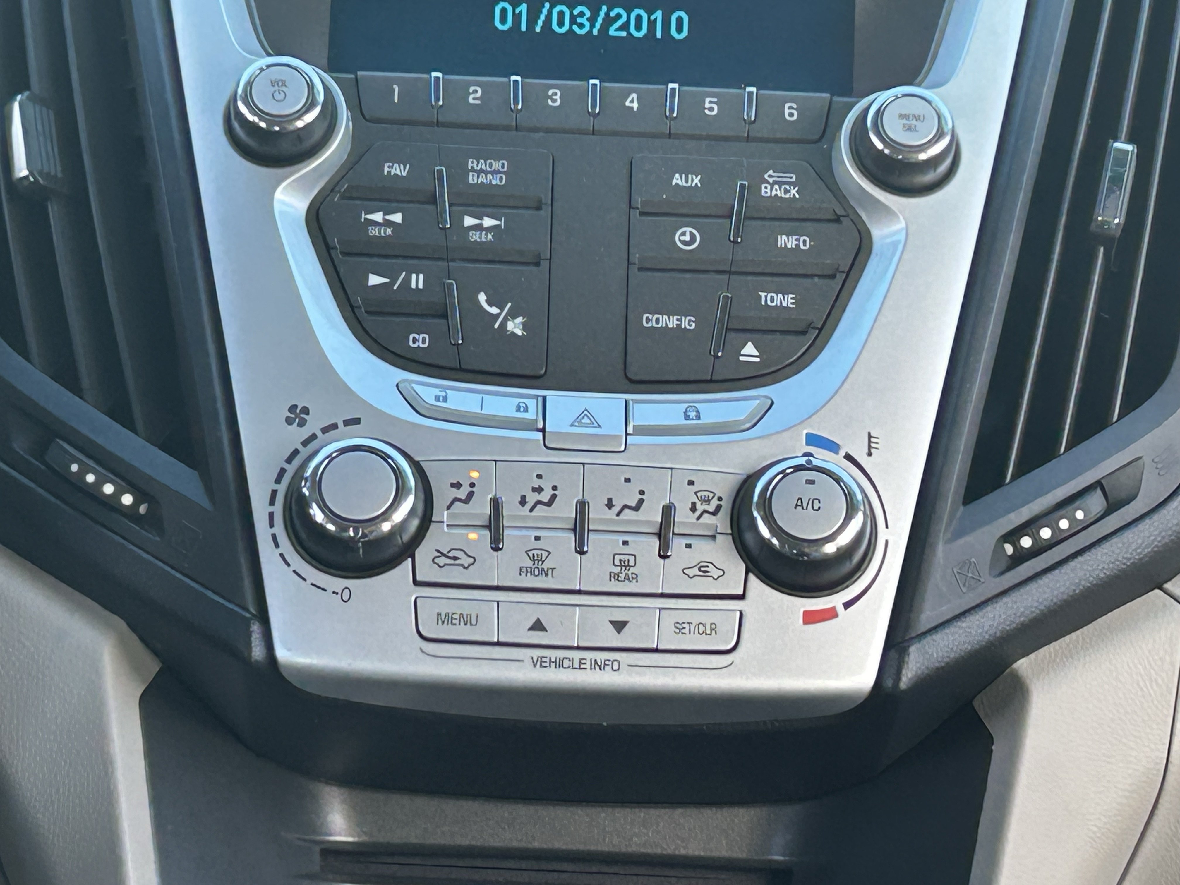 Used 2015 Chevrolet Equinox LS FWD image 20