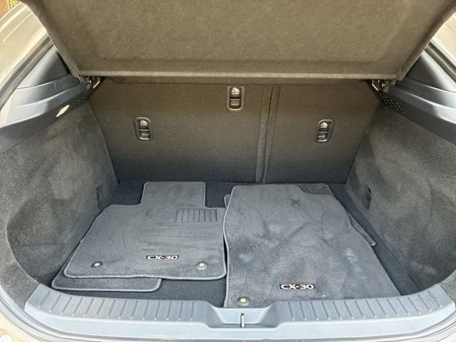 Used 2024 MAZDA CX-30 AWD 2.5 S w/ Premium Package image 17