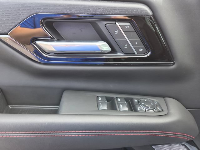 New 2026 GMC Yukon XL AT4 Ultimate AWD/4WD image 14