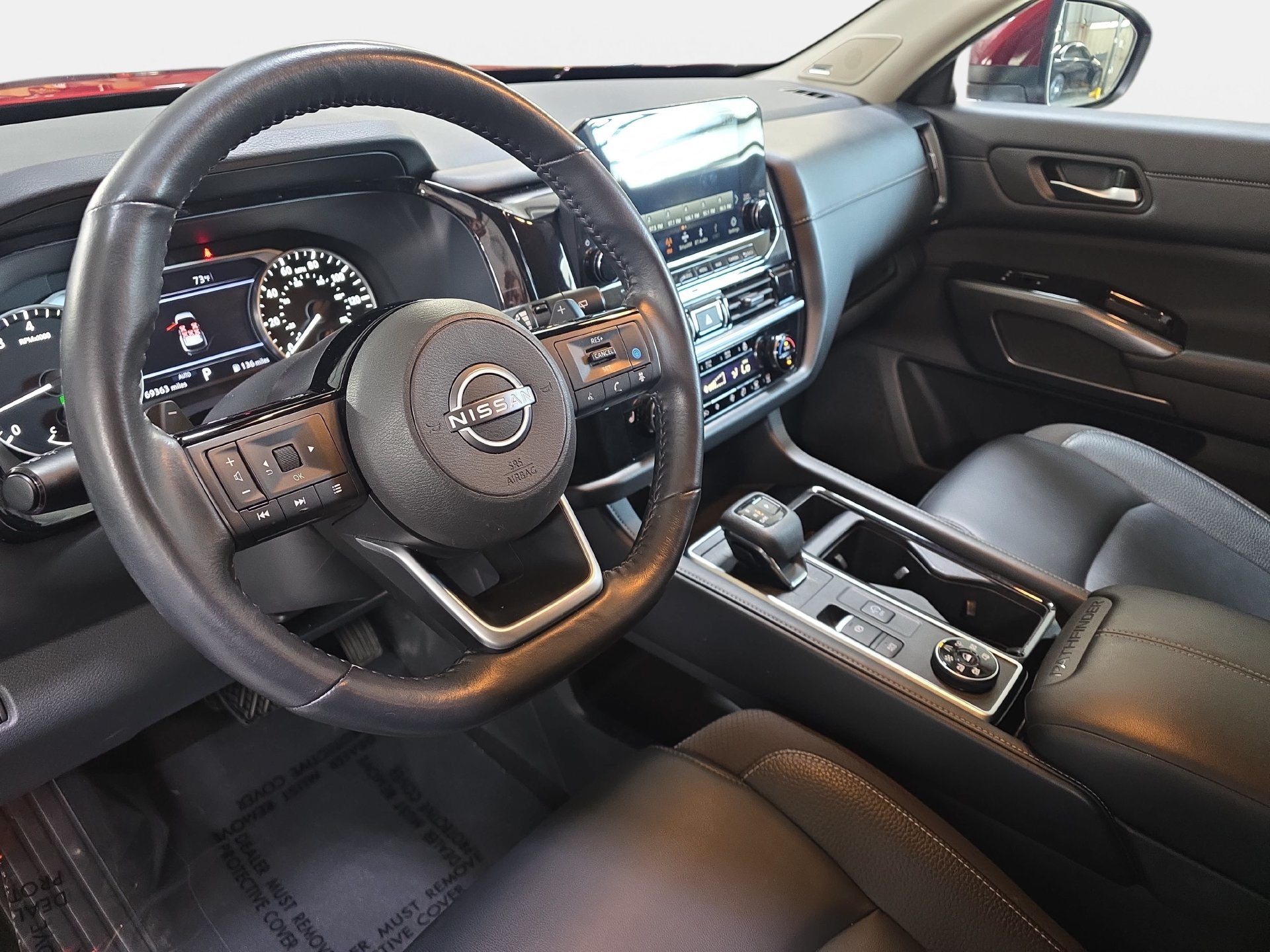 Used 2023 Nissan Pathfinder SL w/ SL Premium Package AWD/4WD image 16