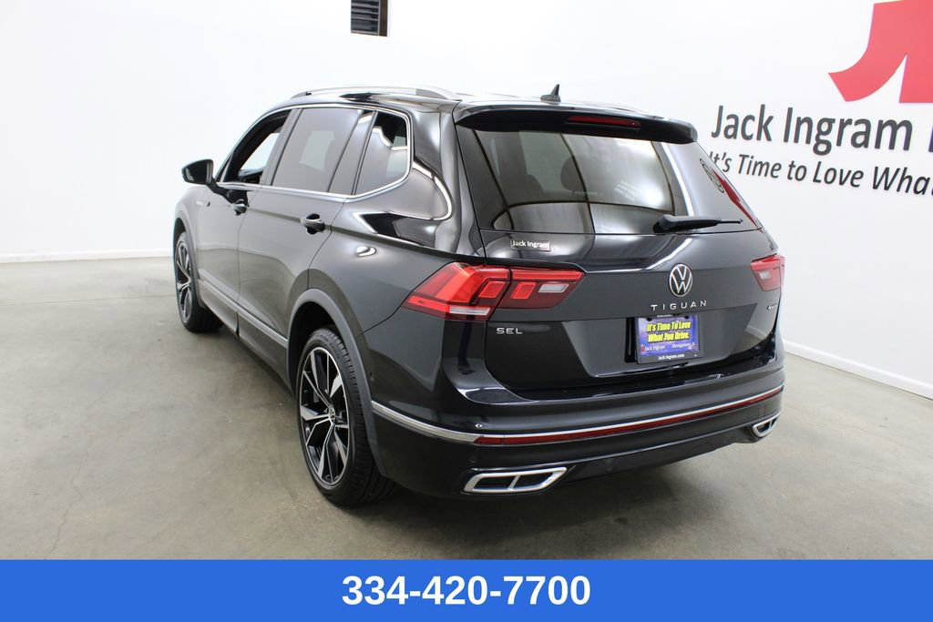 Certified 2022 Volkswagen Tiguan SEL R-Line image 2