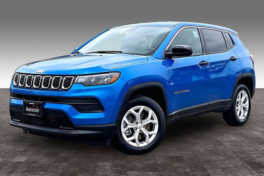 Used 2024 Jeep Compass Sport AWD/4WD image 2