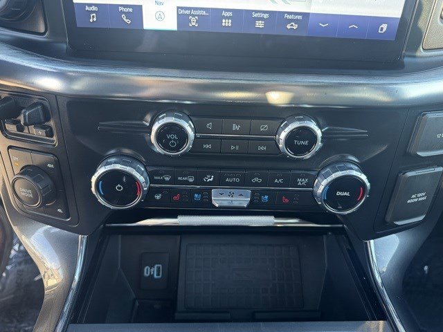 Used 2022 Ford F150 Lariat w/ Equipment Group 502A High image 23