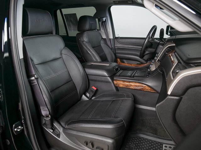 Used 2015 GMC Yukon Denali w/ Open Road Package AWD/4WD image 3