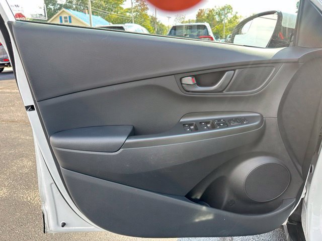 Used 2022 Hyundai Kona SE AWD/4WD image 14
