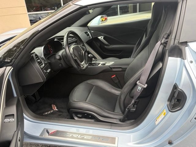 Used 2017 Chevrolet Corvette Stingray Coupe RWD image 17