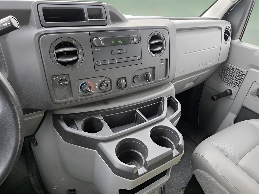 Used 2019 Ford E-350 and Econoline 350 Super Duty image 27
