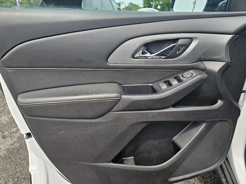 Used 2019 Chevrolet Traverse LT FWD image 56