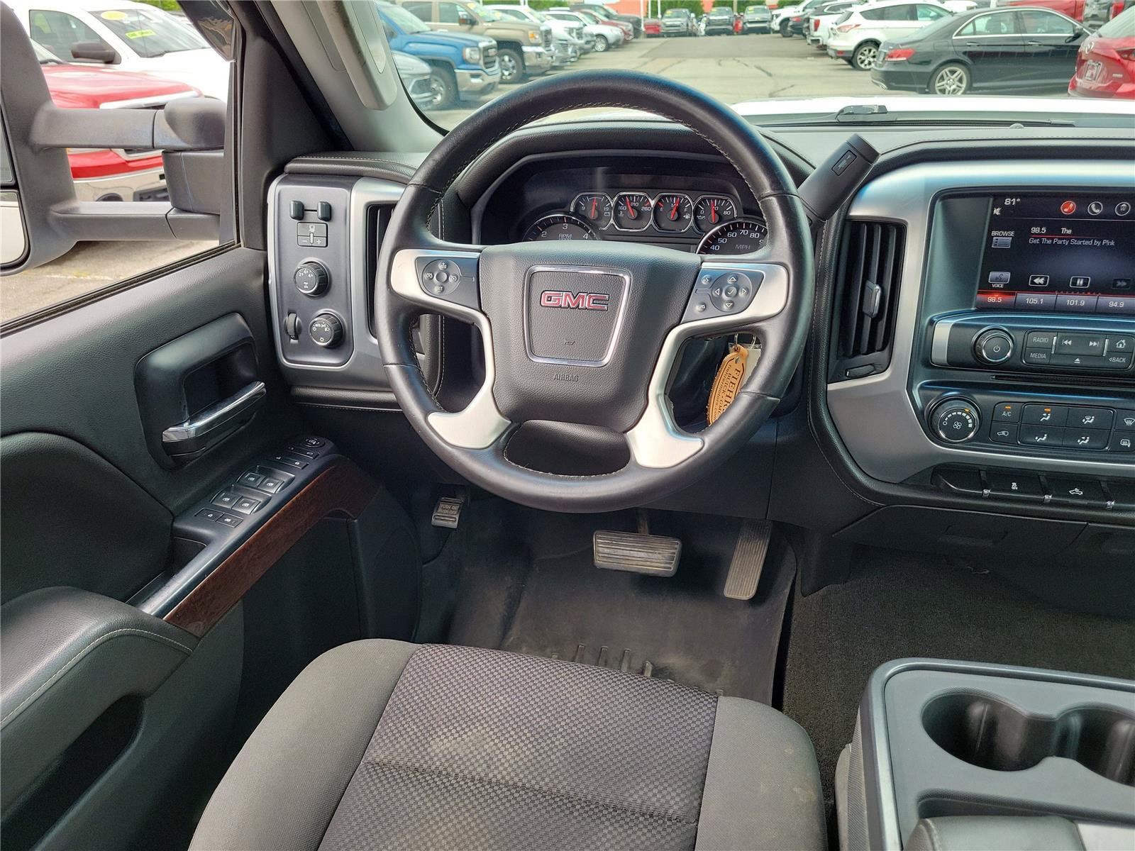 Used 2015 GMC Sierra 2500 SLE AWD/4WD image 11