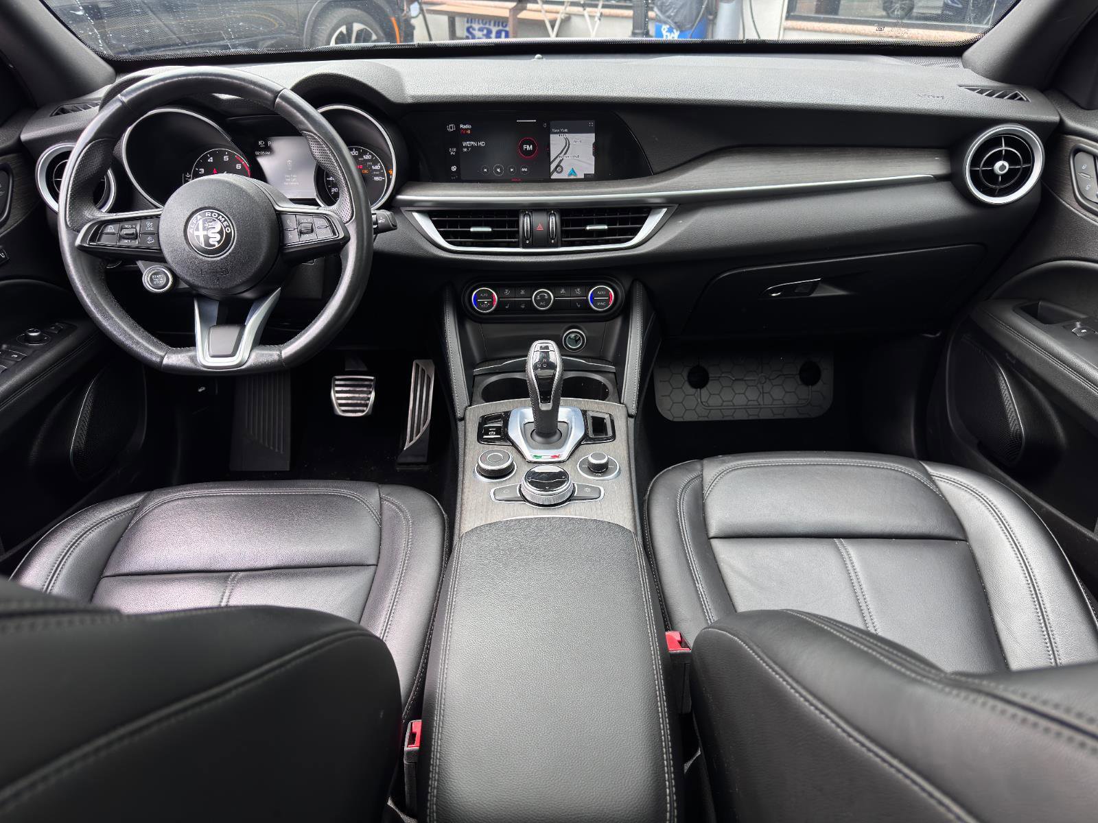 Used 2022 Alfa Romeo Stelvio Ti image 25