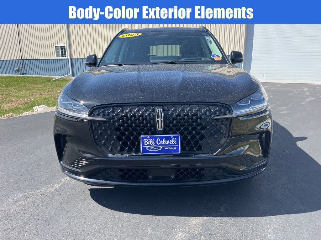 Used 2025 Lincoln Aviator Reserve w/ Equipment Group 201A image 9